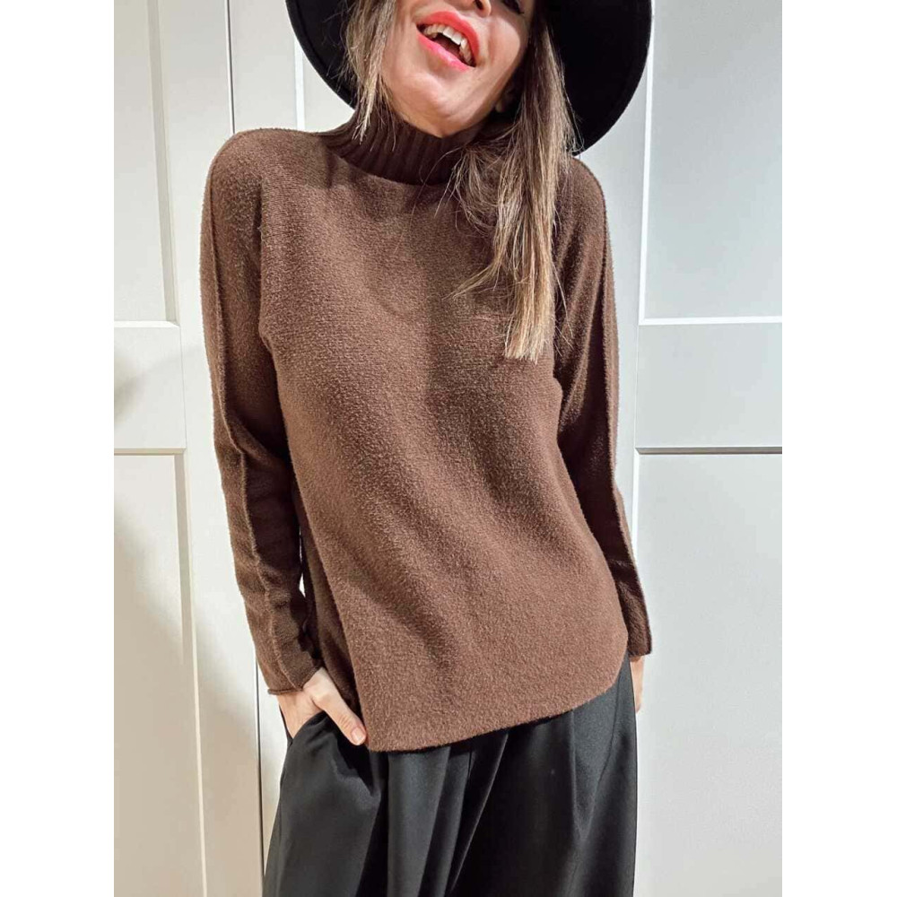 Punto Soft Cuello Subido STITCHEL Marrón HEVE