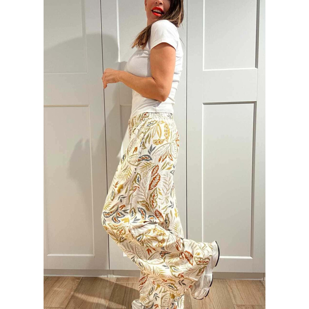 Pantalón Casual Estampado Hojas NUVAI HEVE
