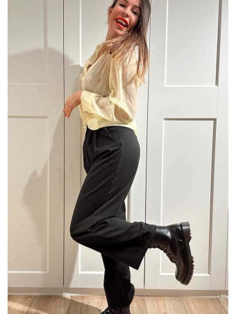 Pantalón Tiro Alto KALTBERG Negro HEVE