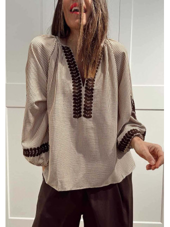 Blusa Abullonada Rayas y Bordados HAZEL Marrón HEVE