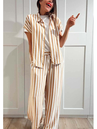 Conjunto Rayas MARÉTH Camel HEVE