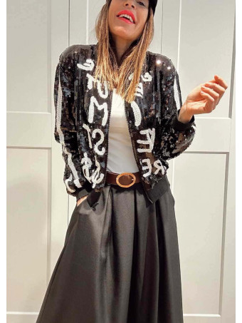 Bomber Lentejuelas Lettering THE BEST DRESSED Negro HEVE