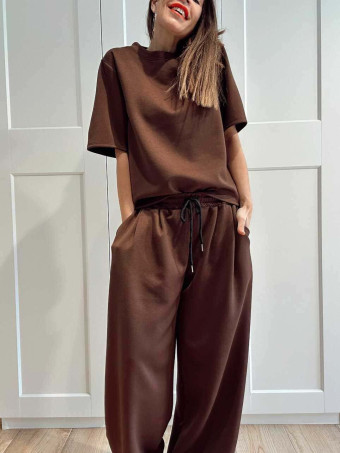 Conjunto Loungewear Camiseta y Pantalón SLADE Marrón HEVE