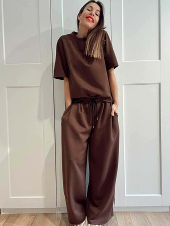 Conjunto Loungewear Camiseta y Pantalón SLADE Marrón HEVE