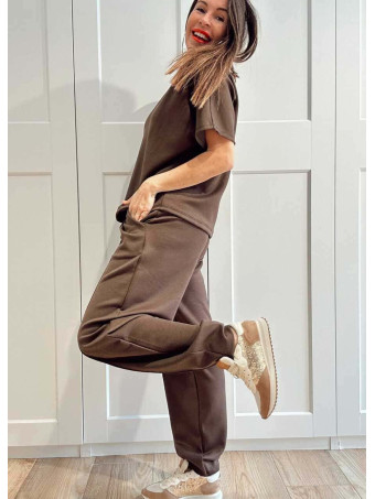 Conjunto Modal Camiseta y Pantalón KYLERAN Marrón HEVE