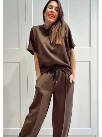 Conjunto Modal Camiseta y Pantalón KYLERAN Marrón HEVE