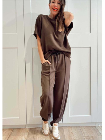 Conjunto Modal Camiseta y Pantalón KYLERAN Marrón HEVE