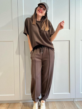 Conjunto Modal Camiseta y Pantalón KYLERAN Marrón HEVE