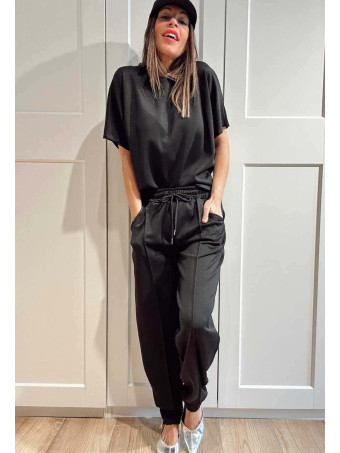 Conjunto Modal Camiseta y Pantalón KYLERAN Negro HEVE