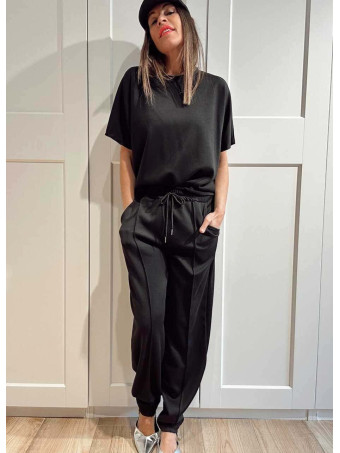 Conjunto Modal Camiseta y Pantalón KYLERAN Negro HEVE