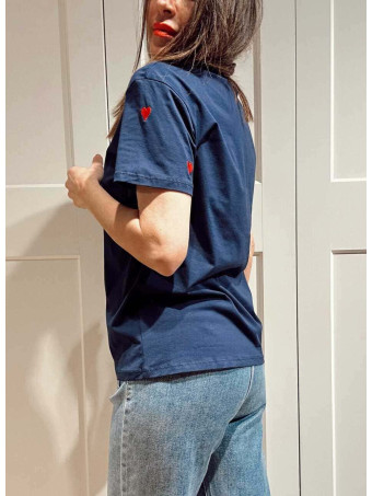 Camiseta Regular Fit Corazones Bordados LOVAK Marino HEVE