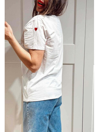 Camiseta Regular Fit Corazones Bordados LOVAK Blanco HEVE