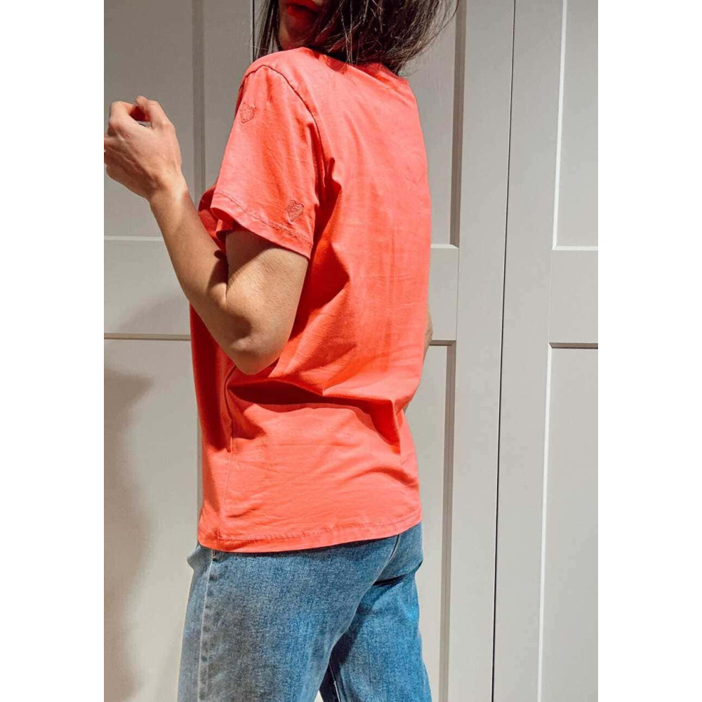 Camiseta Regular Fit Corazones Bordados LOVAK Rosa HEVE