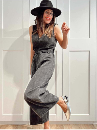 Mono Cropped con Cinturón KYLKYCE Negro HEVE