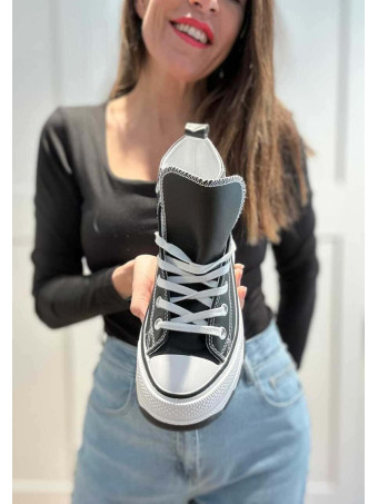 Sneaker Abotinada Piel Sintética STACKED Negro HEVE