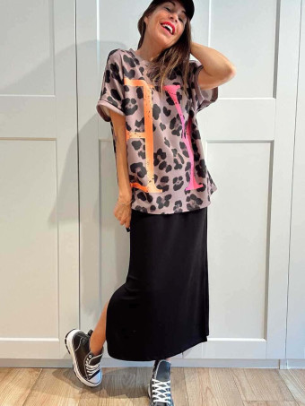 Camiseta Oversize Animal Print YEAH Taupe HEVE