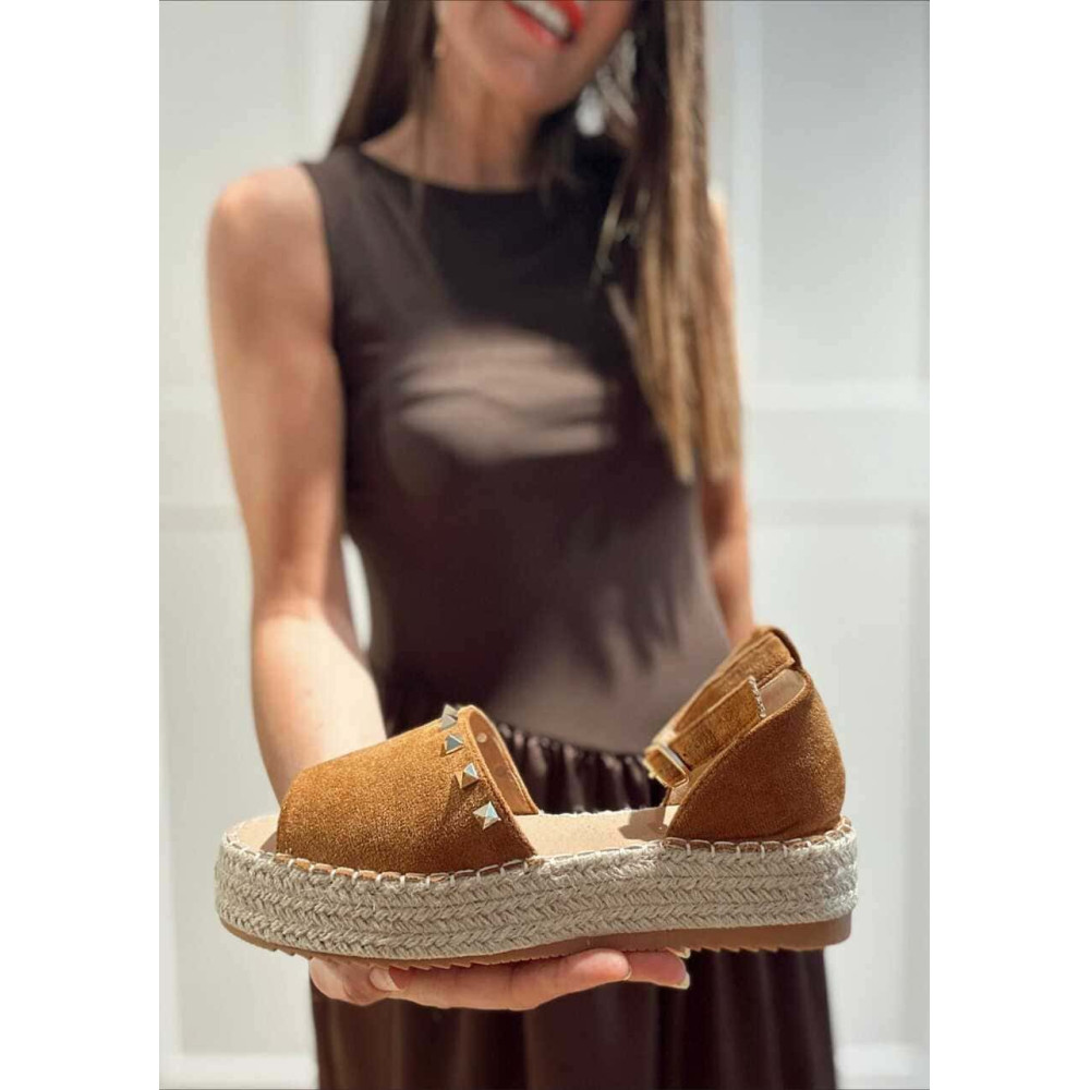 Alpargata Plataforma Tachas KOLKER Camel HEVE