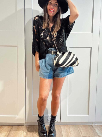 Bolso Lona Frame Bag Rayas Diagonales Negro HEVE