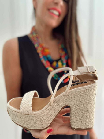 Sandalia Tacón y Plataforma FIORENZA Beige HEVE