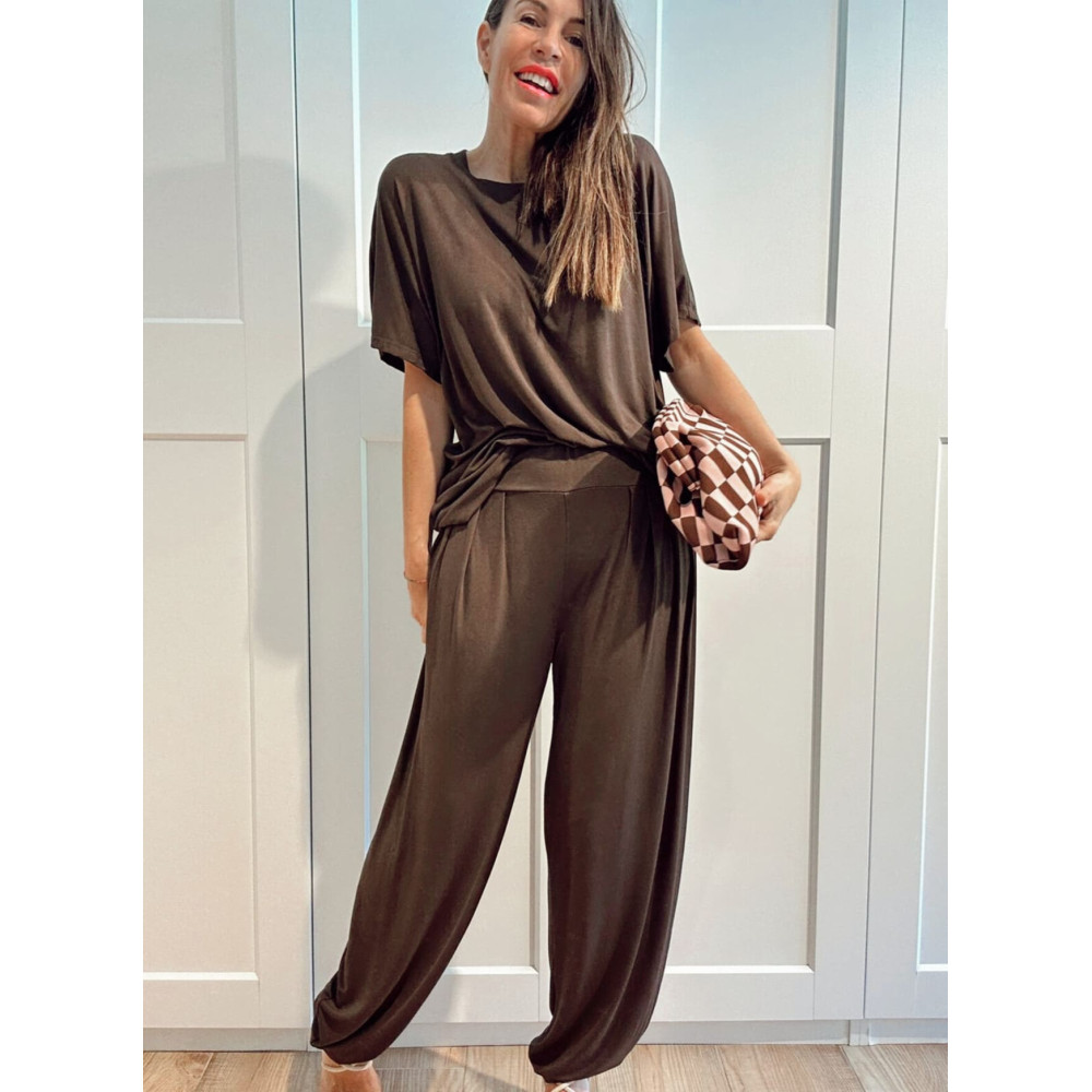 Conjunto Camiseta y Pantalón GREYZA Marrón HEVE