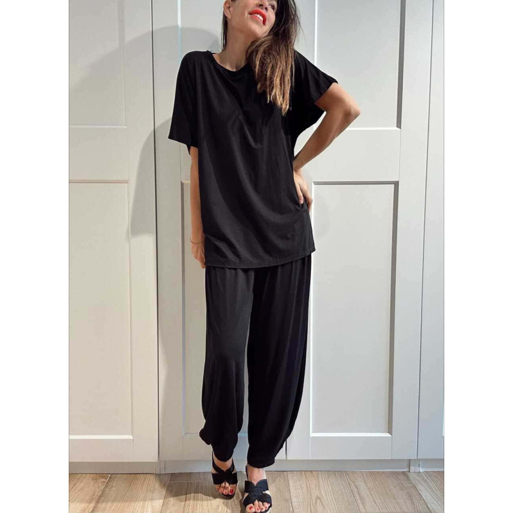 Conjunto Camiseta y Pantalón GREYZA Negro HEVE