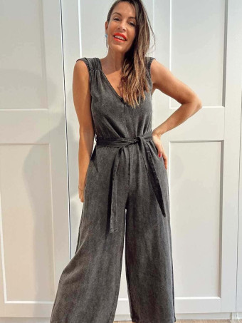 Mono Cropped con Cinturón KYLKYCE Negro HEVE