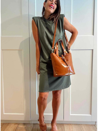Vestido Corto Hombreras SHATTOU Verde Militar HEVE
