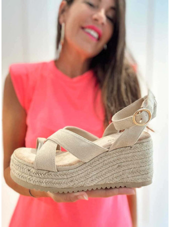 Sandalia Cruzada con Cuña y Plataforma SAVONA Beige HEVE