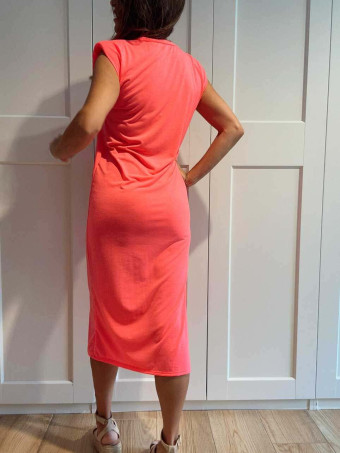 Vestido Básico Hombreras BAMBE Rosa Flúor HEVE
