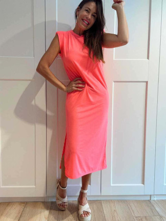 Vestido Básico Hombreras BAMBE Rosa Flúor HEVE