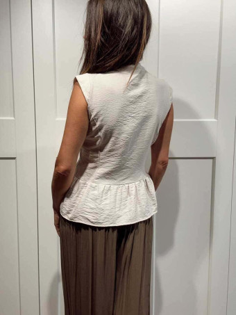 Blusa Mao con Alamares KAORIN Beige HEVE