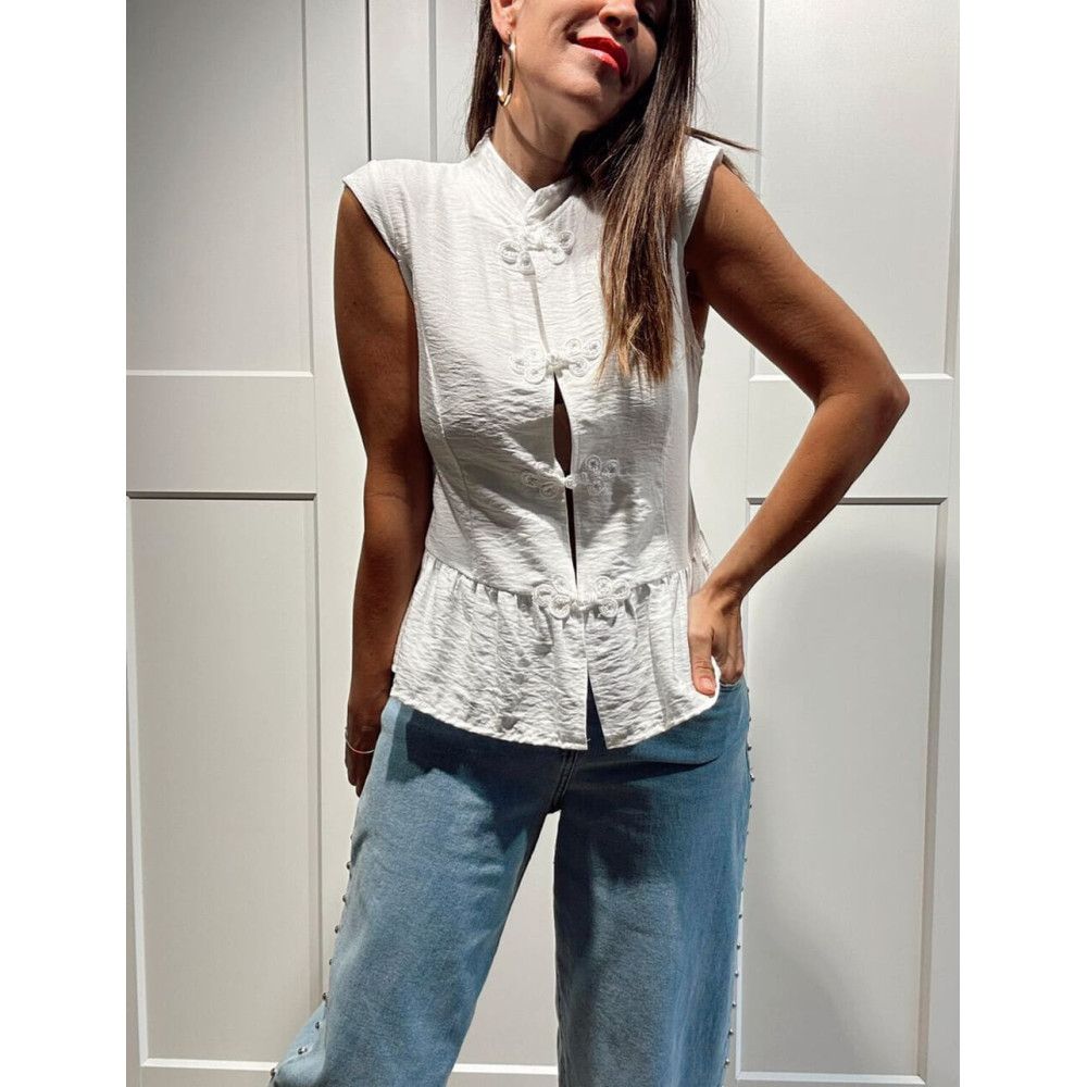 Blusa Mao con Alamares KAORIN Blanco HEVE