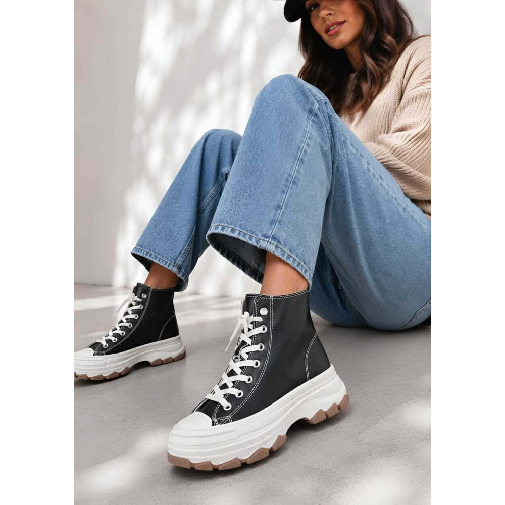 Sneaker Abotinada Piel Sintética HUSTLE Negro HEVE