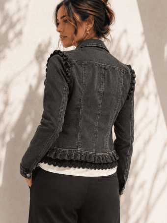 Cazadora Vaquera Volantes ODIBEE Negro HEVE