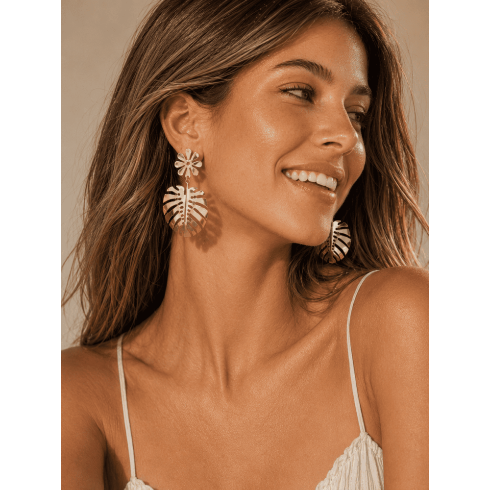 Pendientes Dorados Hoja MALOA HEVE