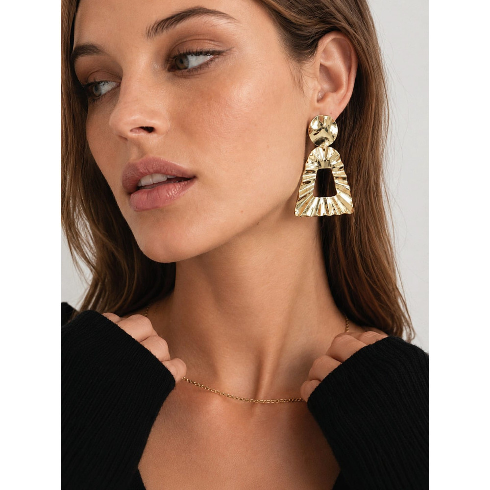 Pendientes Dorados Geométricos SENARA HEVE