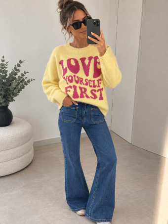 Jersey Lettering LOVE YOURSELF Amarillo HEVE