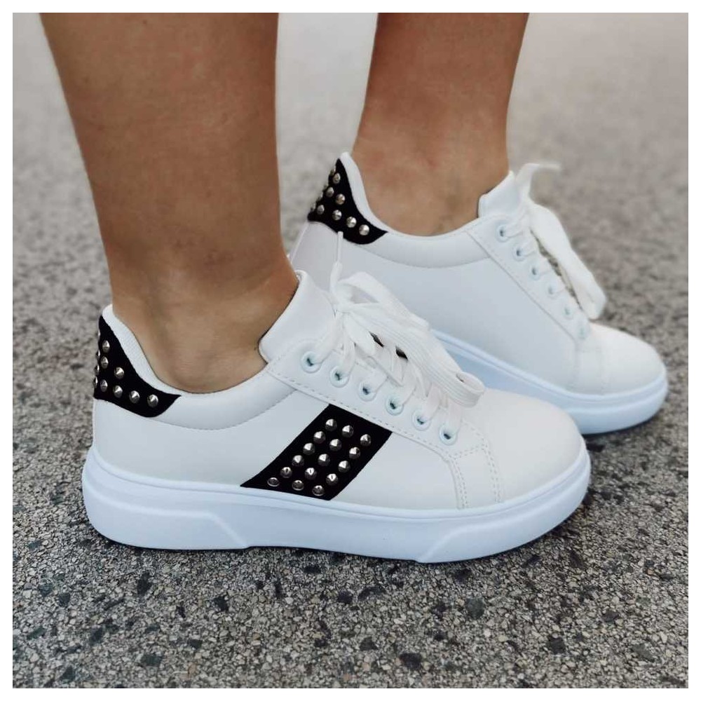 Deportiva Tachas STEPS Blanco Heve Deportiva Tachas STEPS Blanco Heve