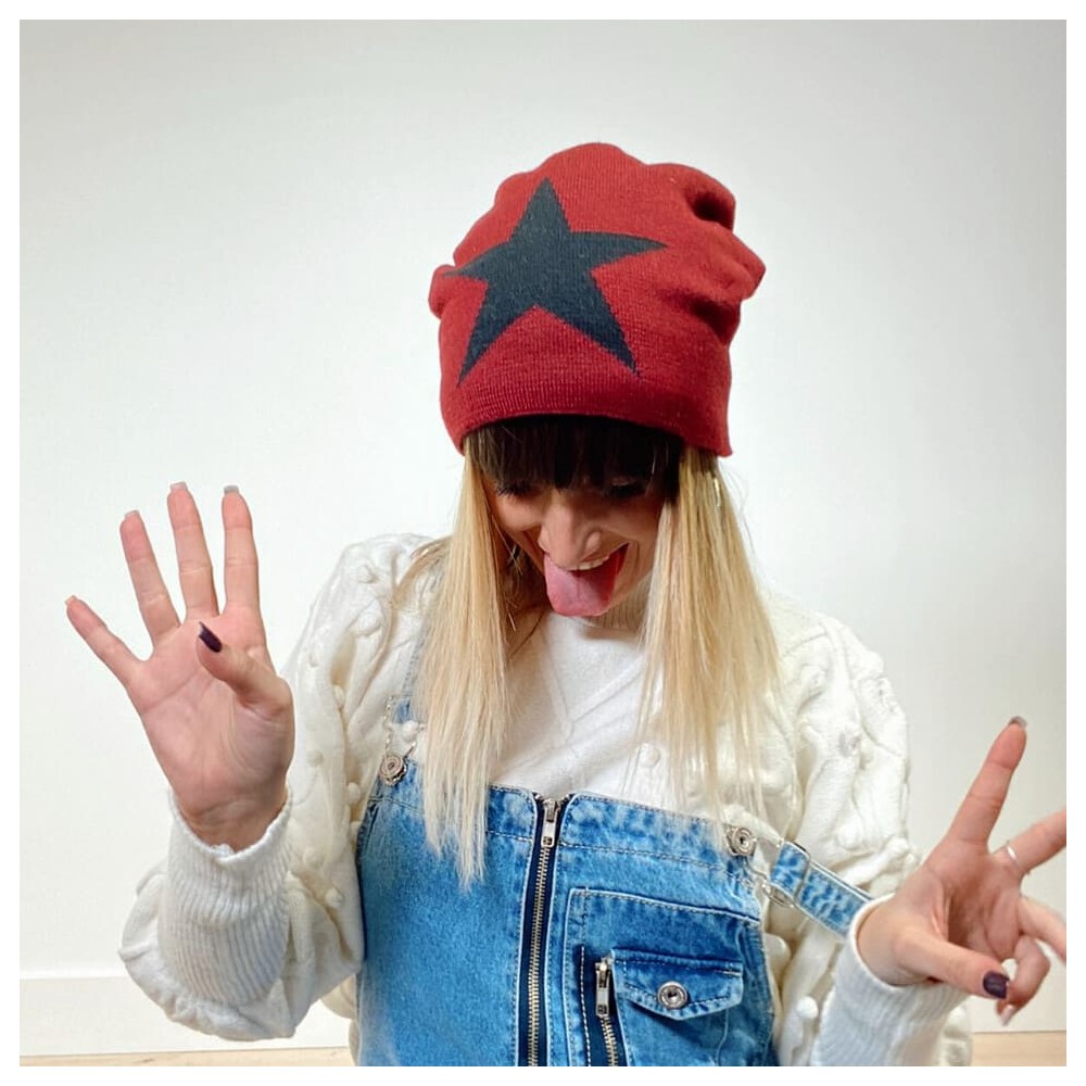 Gorro Beanie Estrella Burdeos Heve Gorro Beanie Estrella Burdeos Heve