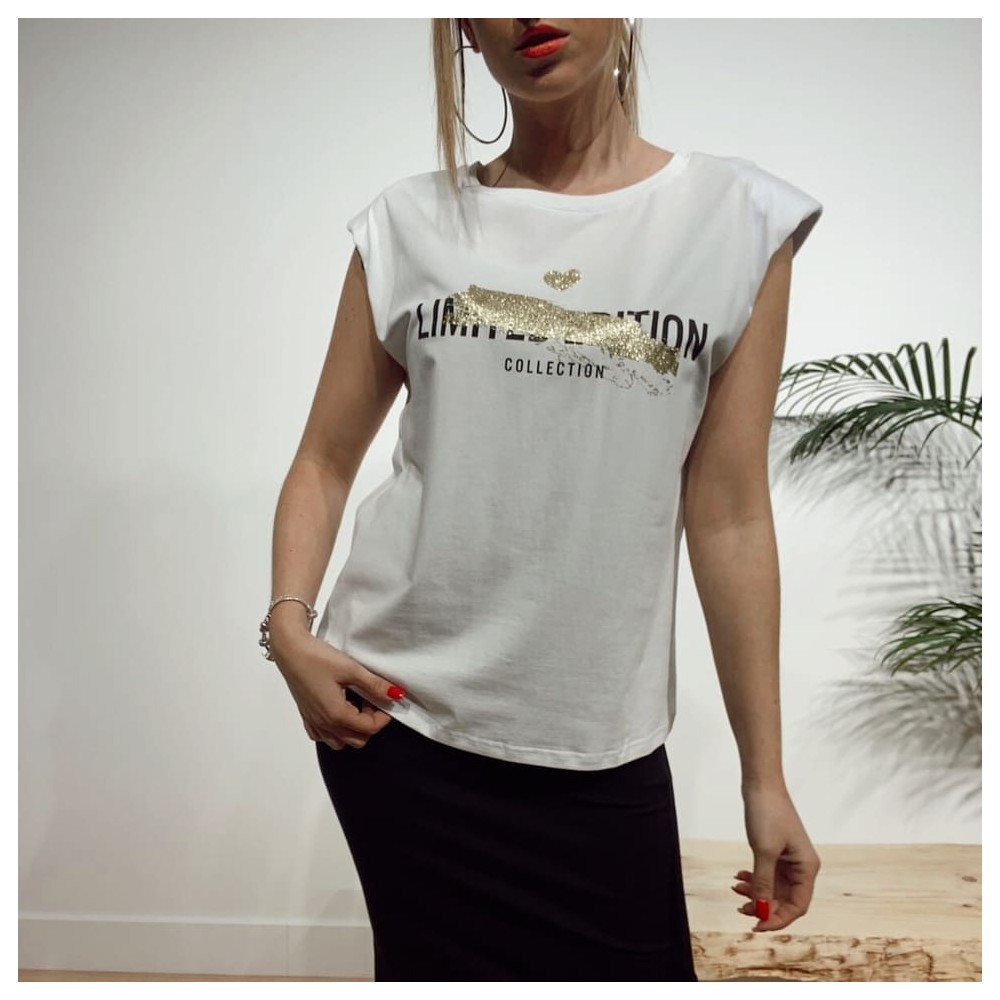 camiseta hombreras